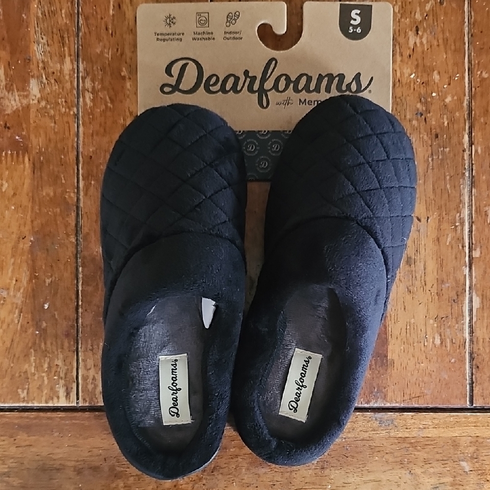 Dearfoams Black Quilted Indoor Slippers